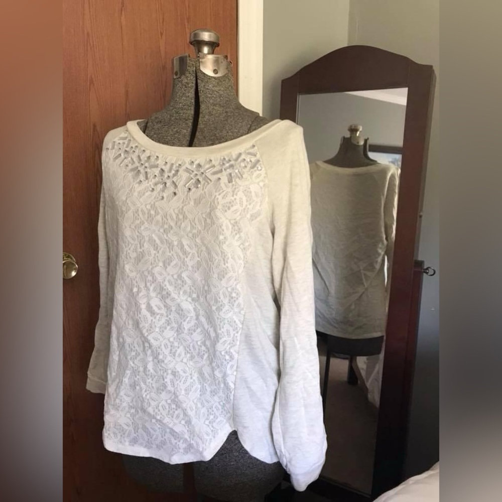 Lace Long Sleeve Sweatshirt